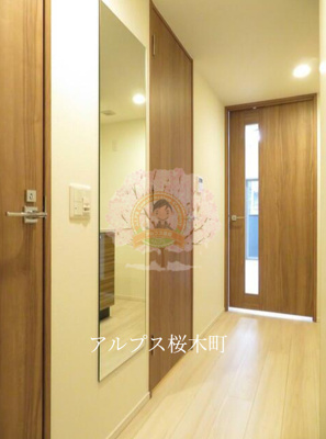 【玄関】 | ガーラ・グランディ横濱関内 | 同一仕様