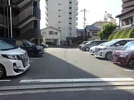 アイステージ宇品東の駐車場