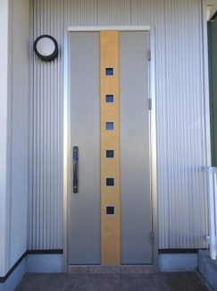 【玄関】 | 川西市南野坂1丁目3の15　中古一戸建て