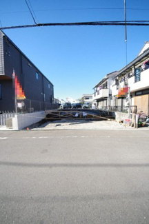 【外観】 | 【仲介手数料無料！！】日野市神明2丁目　新築戸建て（全1棟）1号棟　5690万円 | 令和８年1月１２日撮影　建築中