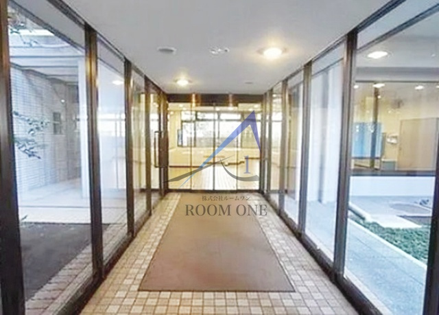 メトロハイツ東陽のエントランス