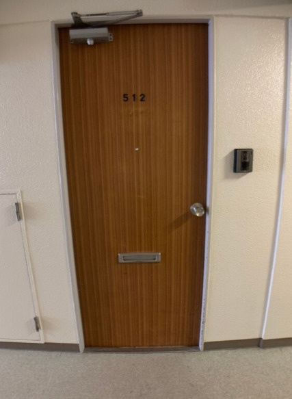 ソフトタウン青山の玄関