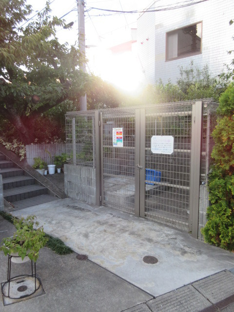 ＳＡＫＵＲＡのその他共用部分|便利な敷地内ゴミ置場