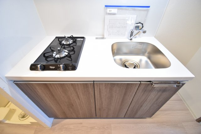 グランカリテ九条南のキッチン