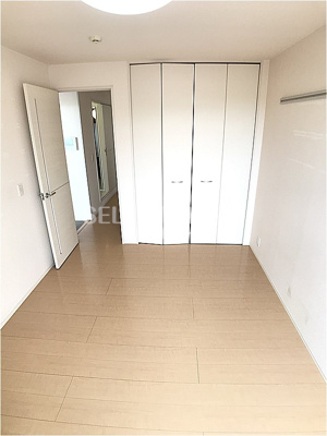 【寝室】 | ヴィレッタあいみ | 落ち着いた色調の寝室です