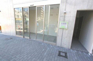 【エントランス】