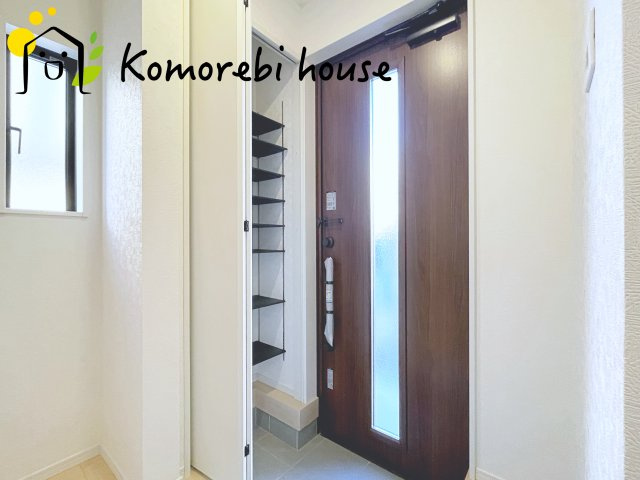 上尾市大谷本郷　第7　Ⅱ期　新築一戸建て　クレイドルガーデン　02の玄関|きれいな玄関です