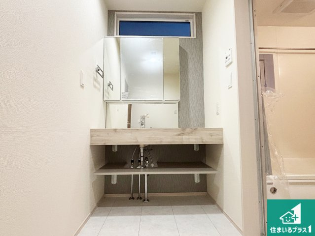 池田市緑丘　新築一戸建ての外観|現在建築中！落ち着いた街並みで新生活を始めることが出来そう！周辺の物件も併せてご紹介させて頂きます！