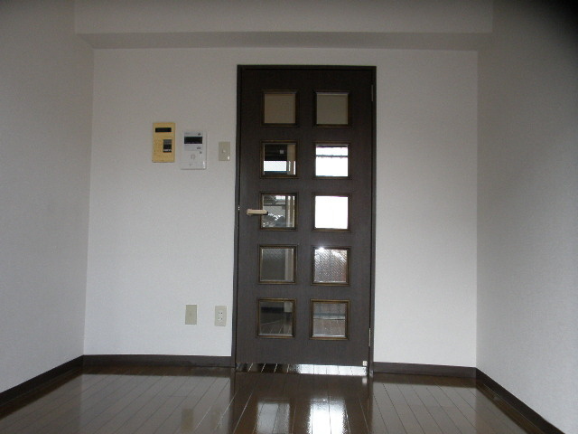 ロマネスク六甲の居間・リビング