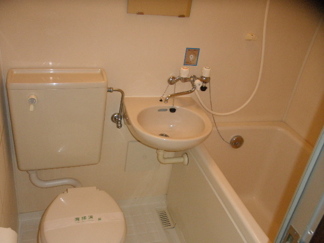 ロマネスク六甲の浴室