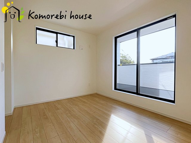 さいたま市西区宮前町　5期　新築一戸建て　ケイアイグレース　01の寝室|26.2.21撮影済み