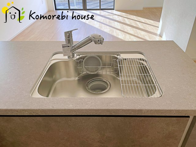 さいたま市西区宮前町　5期　新築一戸建て　ケイアイグレース　01のキッチン|26.2.21撮影済み