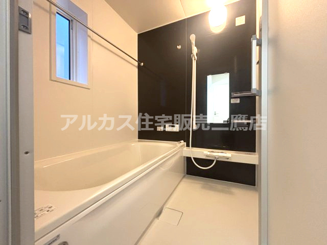 調布市深大寺東町６丁目 中央線 三鷹駅 新築戸建の浴室