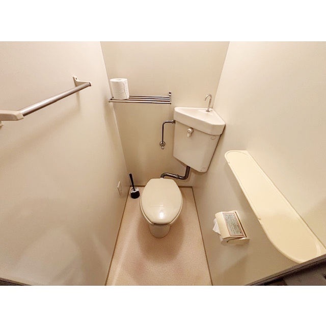 ピュアパレス江戸川台の内装|明るい色調の室内です