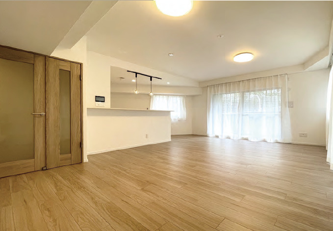 ネバーランド舞子の居間・リビング