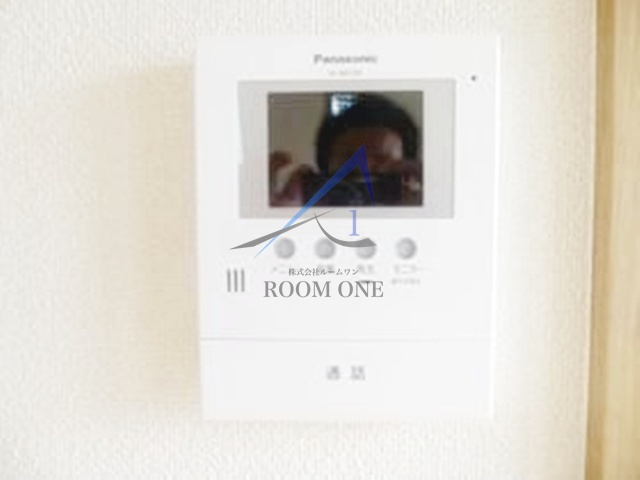 プレミールのセキュリティ|モニター付きインターホンです。