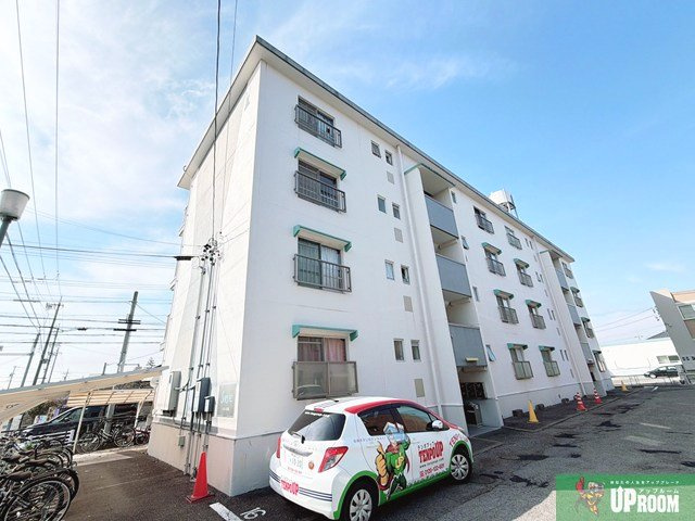 シルエ柏原の外観