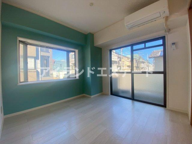 ミキハウス　オートロック　独立洗面台　角部屋の内装