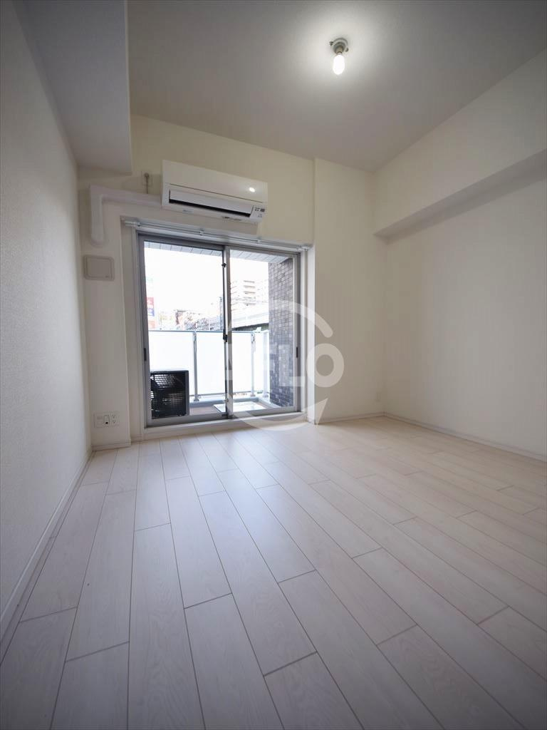 レオンコンフォート難波リオの居間・リビング|レオンコンフォート難波リオ　洋室