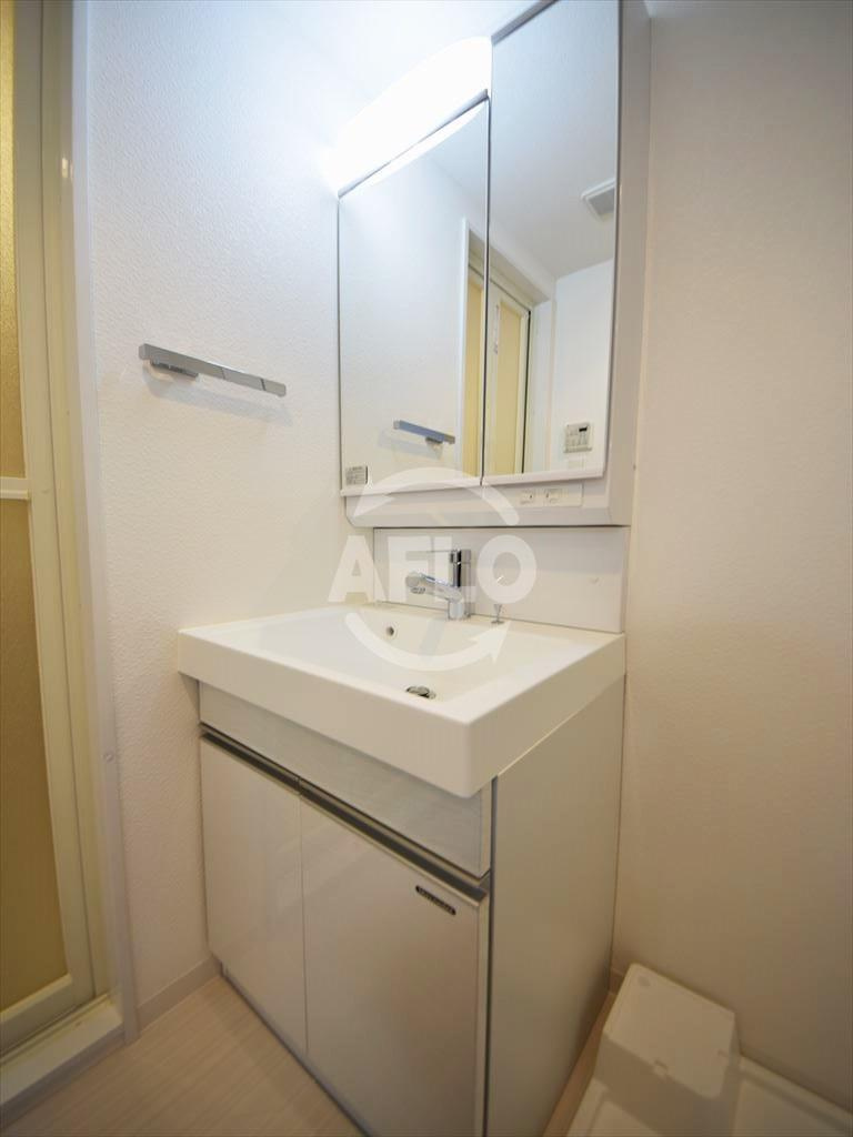 レオンコンフォート難波リオの独立洗面台|レオンコンフォート難波リオ　独立洗面台