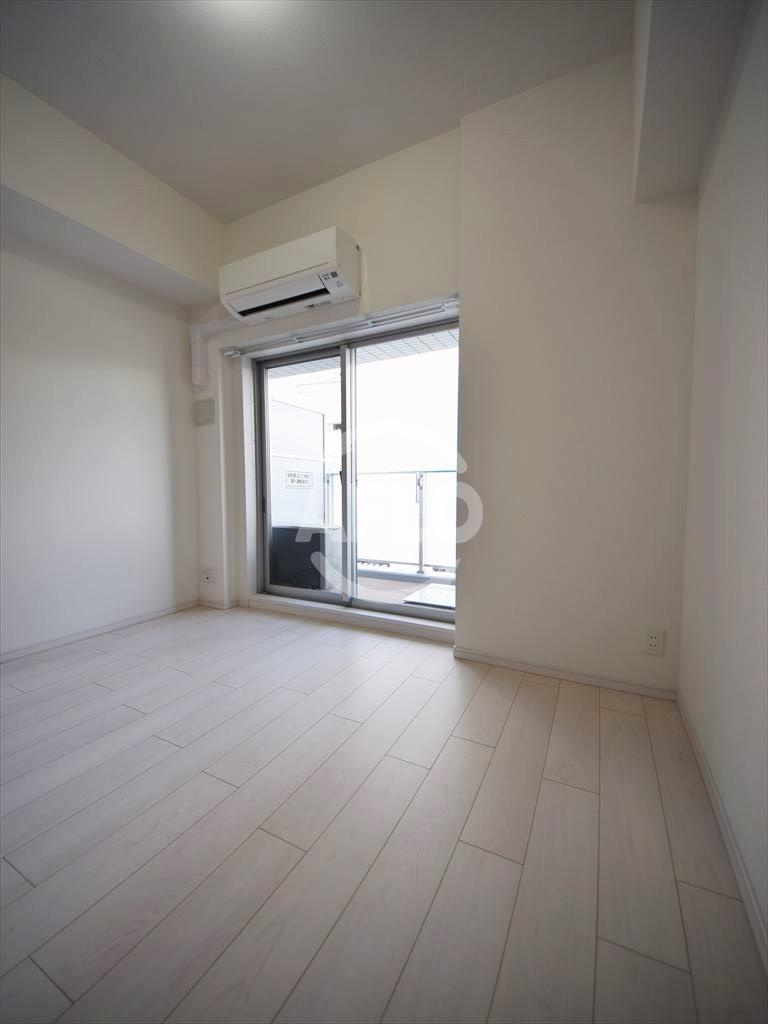 レオンコンフォート難波リオの居間・リビング|レオンコンフォート難波リオ　洋室