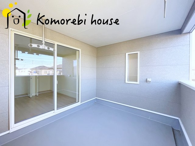 上尾市大谷本郷　第7　Ⅱ期　新築一戸建て　クレイドルガーデン　03のバルコニー|バルコニーがあります