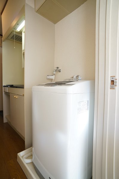 ツインコーポ谷津Ｂのその他|洗濯機も付いてありがたいですね♪