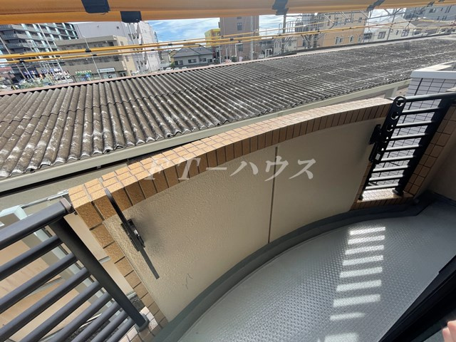 ボヌール大久保のバルコニー