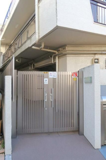 【エントランス】