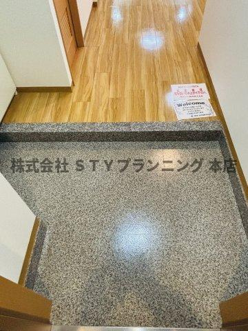 仲介手数料０円！サン・マルノウチビルの玄関