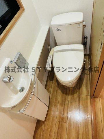 仲介手数料０円！サン・マルノウチビルのトイレ