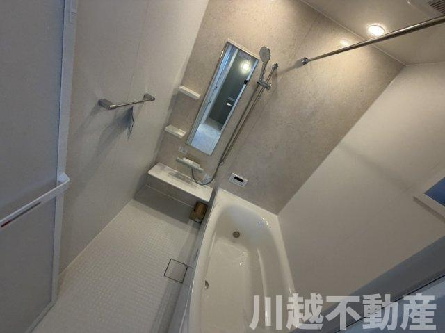 東南角地　陽当たり良好の浴室|お住み替え相談も得意です