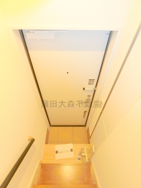 FS新蒲田2丁目ApartmentHouseの玄関