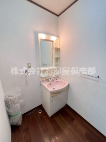 今村貸家の洗面所|同タイプ参考
