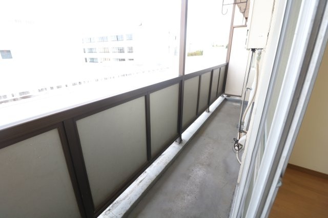 【バルコニー】