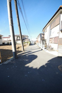 【前面道路含む現地写真】