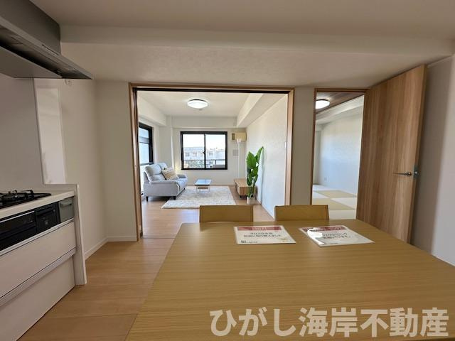 ライオンズマンション辻堂西海岸のダイニング|新規リフォーム完了！　7.2帖　DK