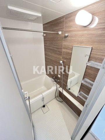 ボーベル玉造の浴室