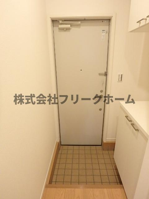 武蔵野市吉祥寺北町５丁目のアパートの玄関