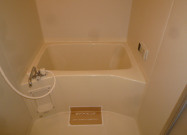 エスポワール三郷の浴室