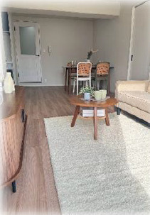 プリオーレ美山台壱番館の居間・リビング