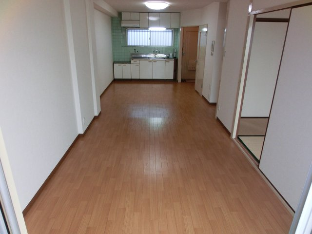 コーポ陣内Ⅰの居間・リビング