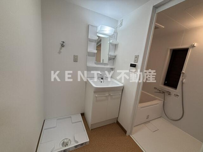 【洗面所】 | パルデンス山王 | スペースが確保できる洗面所です