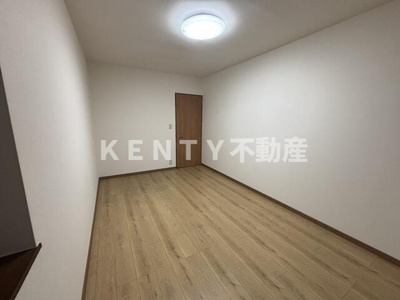 【寝室】 | パルデンス山王 | 落ち着いた色調の寝室です