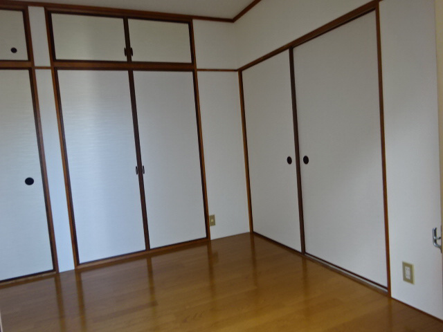 レシア西舞子のその他