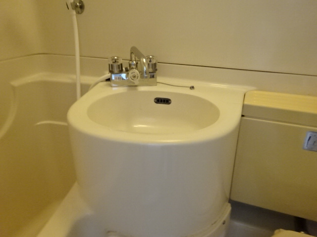 レシア西舞子の洗面所