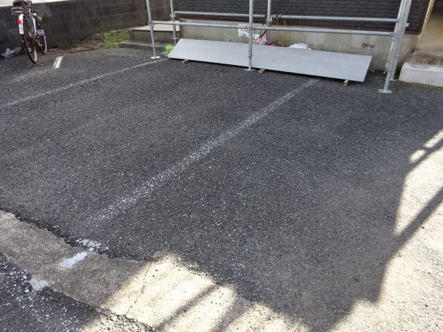 レシア西舞子の駐車場