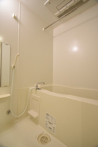 clasico北御所（クラシコ北御所）の浴室