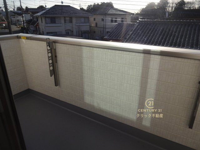 ハートフルタウン 　小美玉市栗又四ケ2432番　Aのバルコニー|2つのお部屋から出られるバルコニーです。ちょっと気分転換に外の景色を眺めて深呼吸もいいですね。