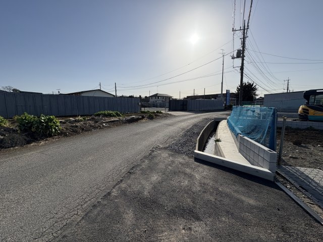 【前面道路含む現地写真】 | 熊谷市上恩田　新築戸建　全3区画　2号棟 | 2/13撮影